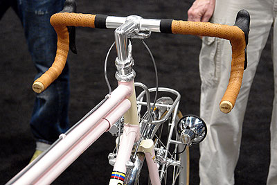 The top tube, pump and handlebars